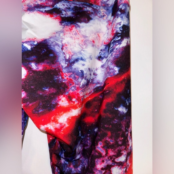 New Agstract Apparel leggings in vibrant colors, blue/white/red size XL - Picture 9 of 13